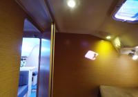 barcha a vela yacht a vela Elan 45 impression interno cabina anteriore sinistra 2